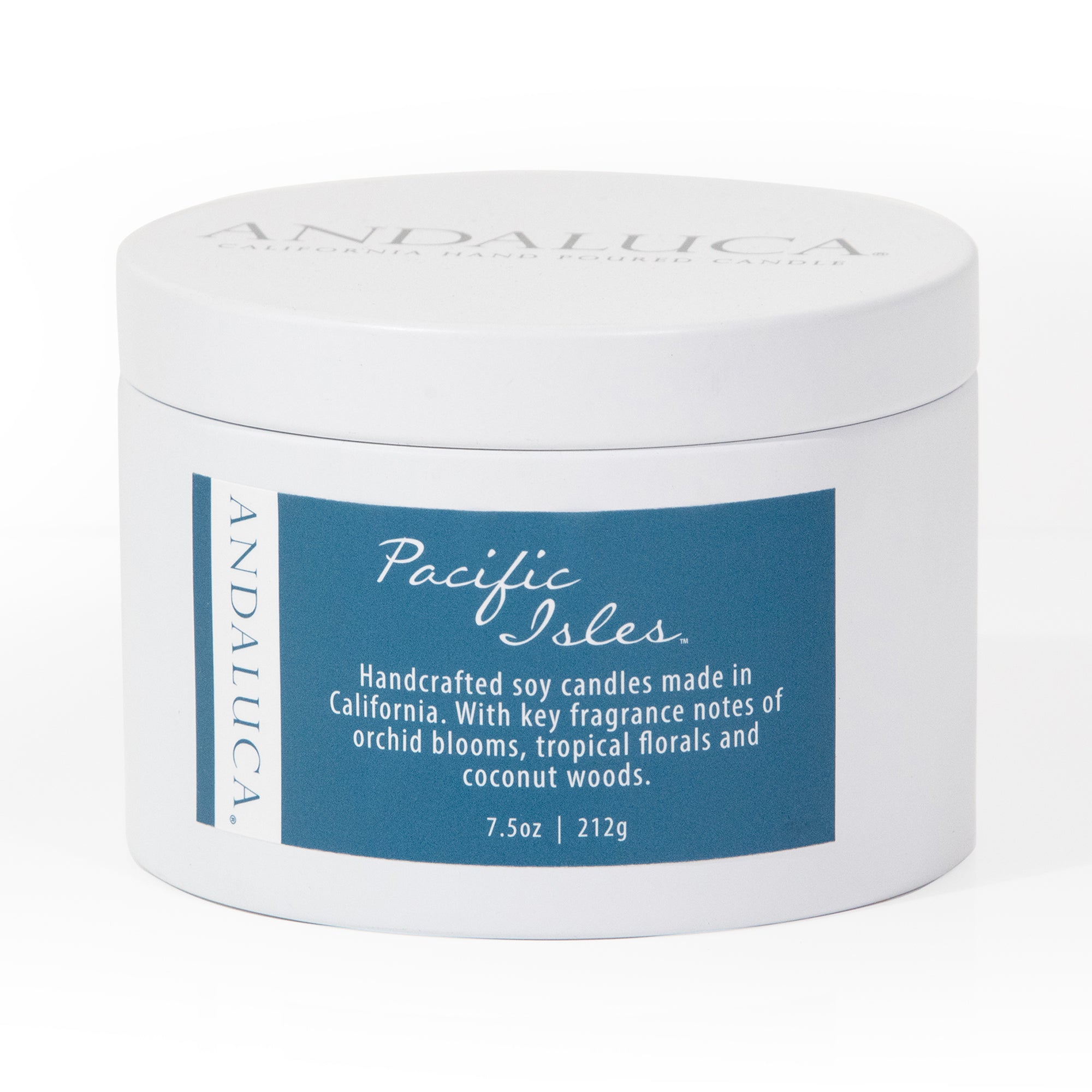 Pacific Isles tin candle product photo, tin closed.