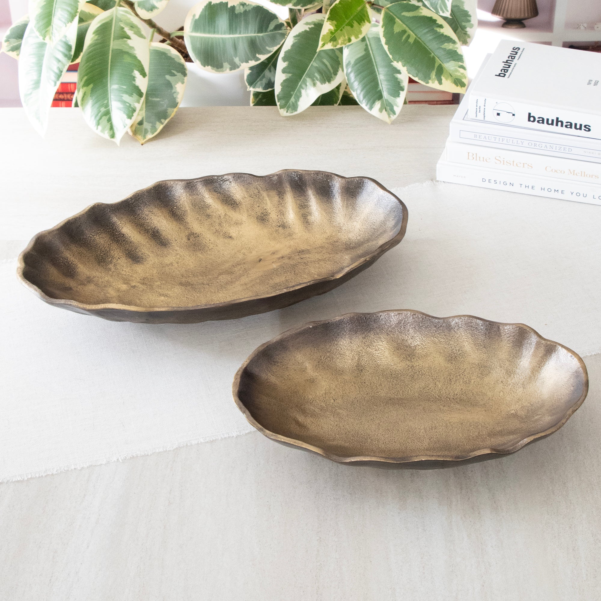 Set of 2 Decorative Cast Metal Decorative Oval Bowls